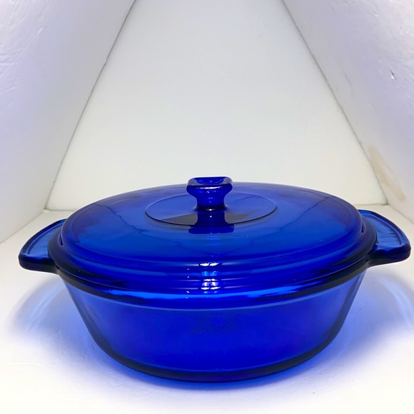 2 QUART BLUE CASSEROLE by Anchor Ovenware - Picture 3 of 10